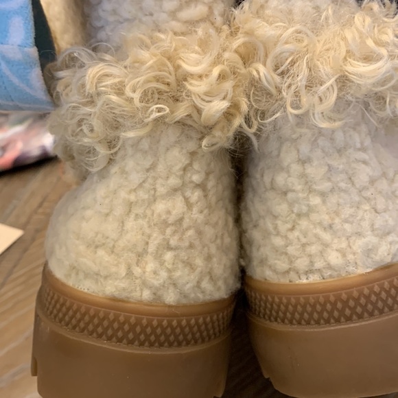 Free people vegan ski lodge boots new size 10 - Picture 3 of 5